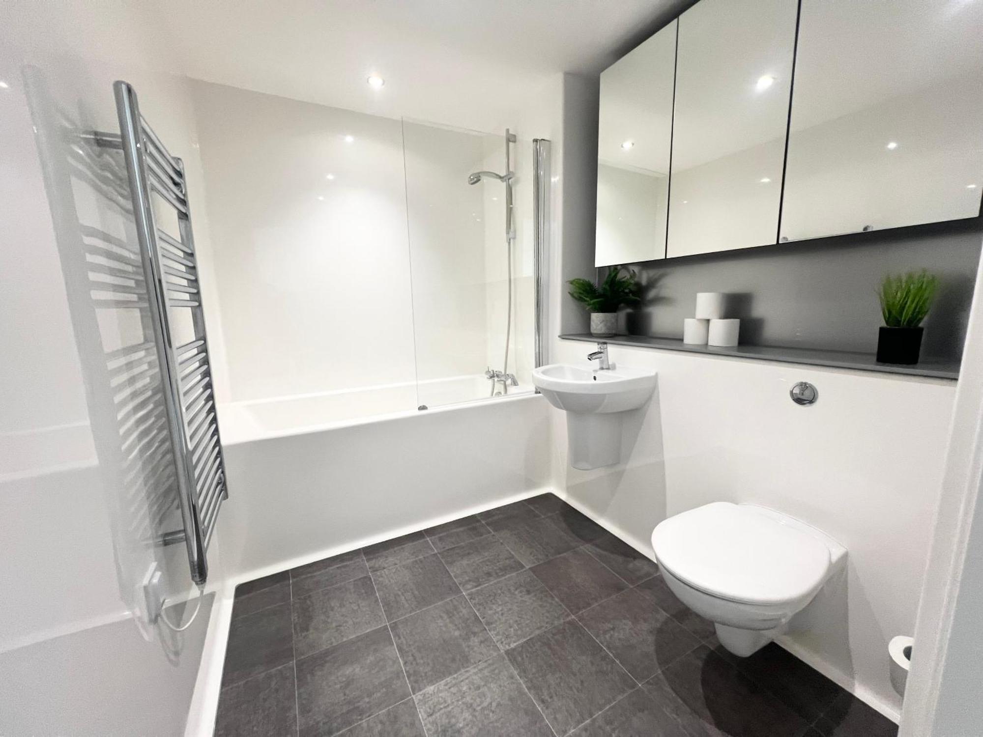 Lovely 2 Bedroom Apartment Manchester Eksteriør billede